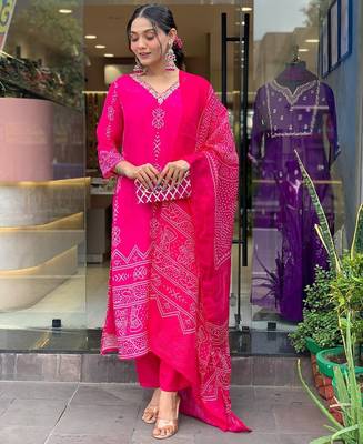 Pink french crepe v-neck kurta with sequin and stone embroidery printed chinon dupatta for elegant festive wear. 2