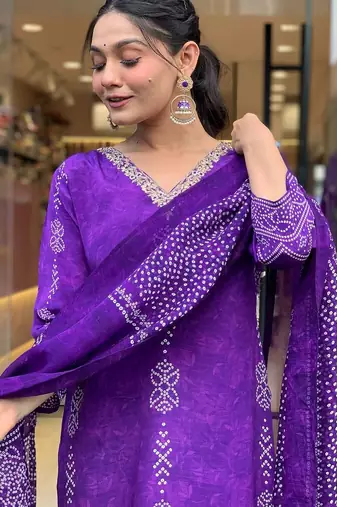 Women's purple french crepe embroidered kurta pant set with chinon dupatta