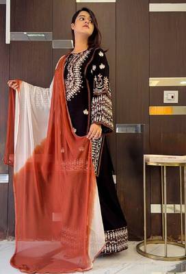Womens embroidery thread work kurta set 3