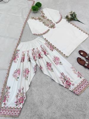 Womens trendy  embroidery thread work kurta set 4