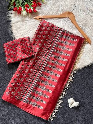 Soft Sartin Fabric Print With Real Mirror Work Saree With Blouse Set  4