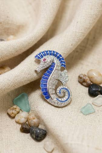 Blue crystal seahorse designer brooch pin for women & men