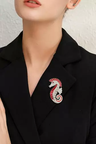 Red crystal seahorse designer brooch pin for women & men