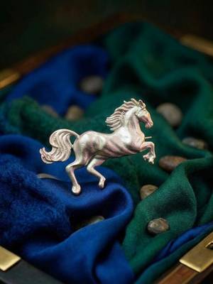 Elegant running horse designer brooch pin for women & men 4