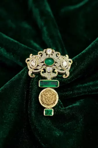 Royal green stone lion motif designer brooch pin for women & men