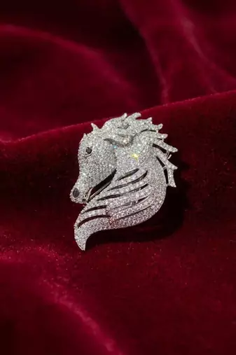 Elegant crystal horse head designer brooch pin for women & men