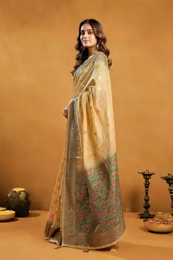 Cream premium spun cotton zari woven saree with blouse