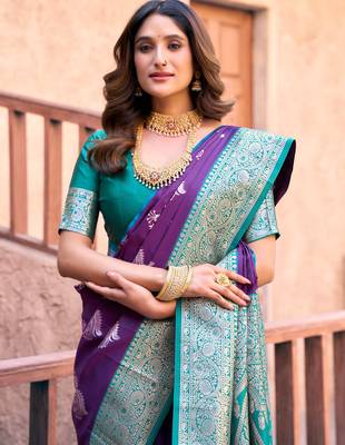 Purple silk zari woven saree with blouse 3
