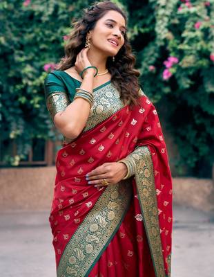 red zari woven festive wear silk saree 3