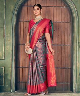 Grey silk zari woven saree with blouse 3