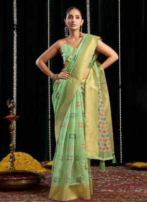 Green soft spun cotton zari woven saree with blouse 2