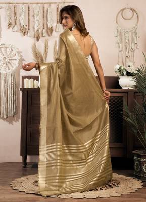 Beige khadi cotton zari woven saree with blouse 5