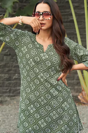 Green geometric print poly cotton fusion wear co-ord set