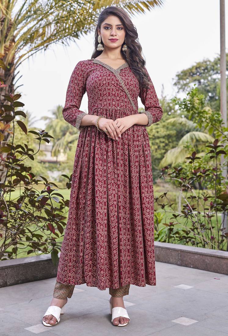 Women red printed anarkali kurta set with v-neck & ethnic motif print