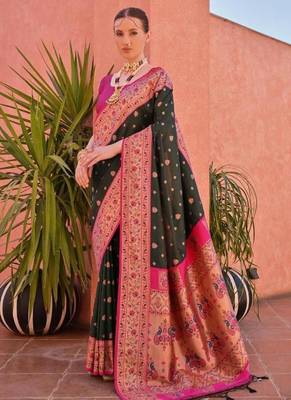 dark green banarasi butti weave saree 1