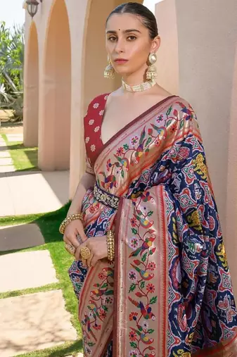 navy blue paithani floral silk saree