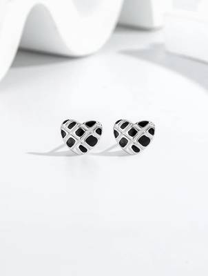 Pure 925 silver black velvet heart stud earrings for women 1