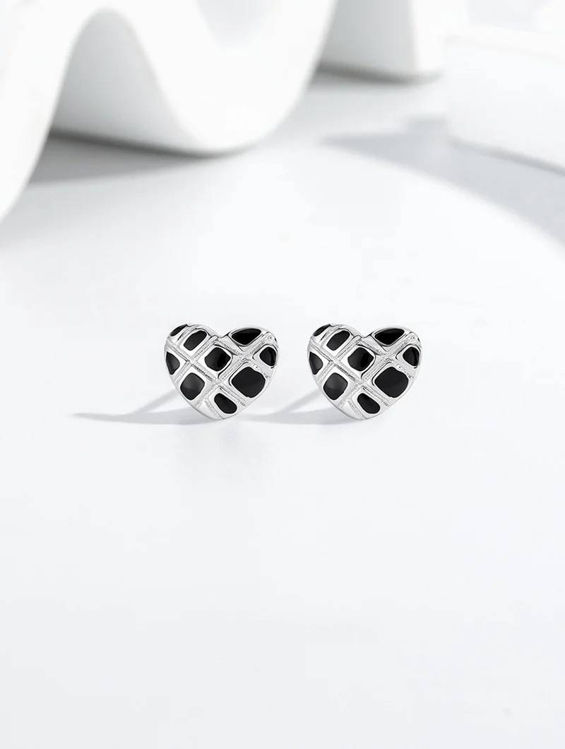Pure 925 silver black velvet heart stud earrings for women