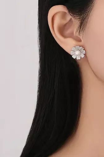 Pure 925 silver pearl bloom radiance earrings for women