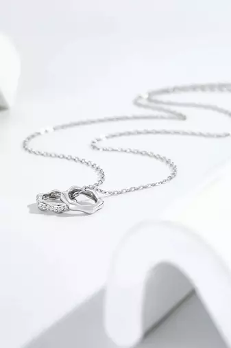 silver aura interlocked design 925 pendant