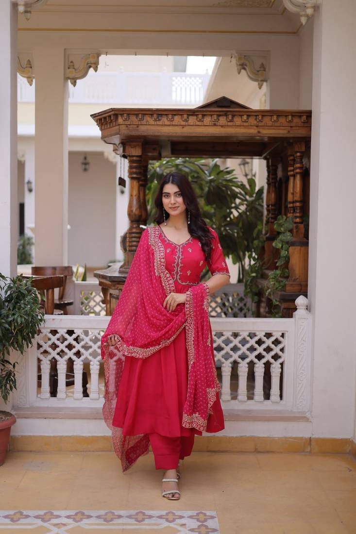 Pink Readymade Mul Chanderi with Beads Embroidered work  kurti-pant-dupatta