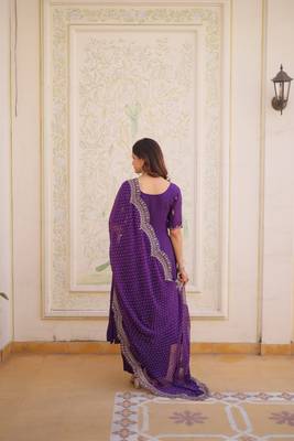 purple embroidered chanderi kurti pant set with with dupatta 4