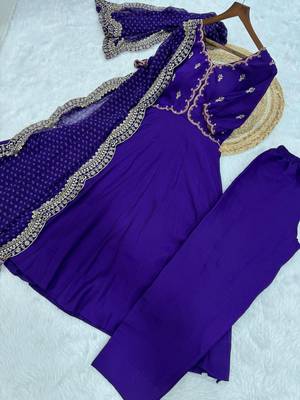 purple embroidered chanderi kurti pant set with with dupatta 5