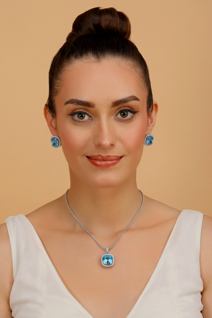 Silver electric moroccan blue stone pendant set