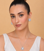 Silver white cubic zirconia diamond pendant set