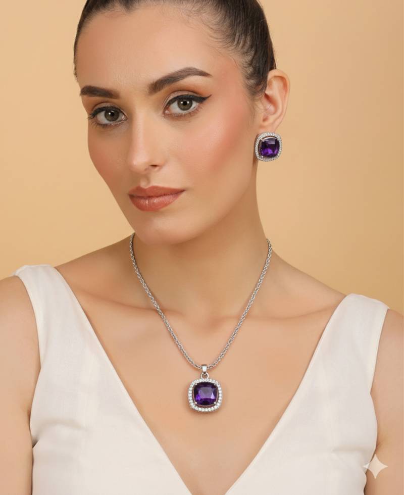 Silver amethyst purple stone pendant set
