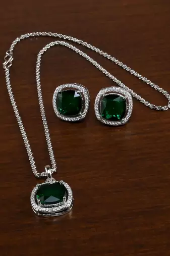 silver green stone rhodium brass pendant set