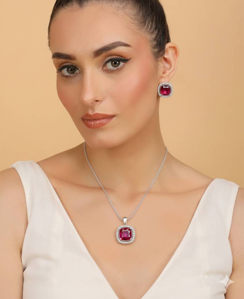 Silver electric RubyRed stone pendant set 