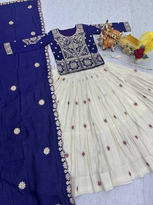 cream sequin and thread work silk lehenga set 4
