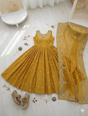 yellow silk blend embroidered gown set 2