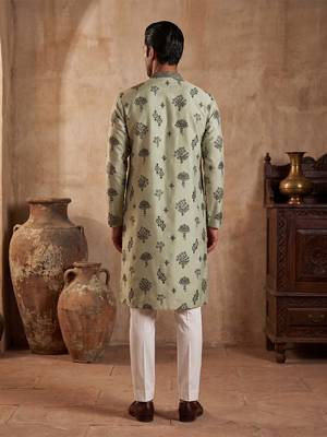 Mens silk blend embroidered solid green kurta 4