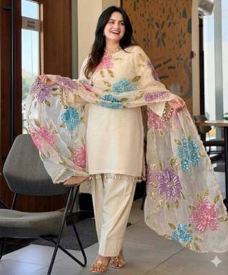 Cream floral printed farshi salwar kameez 4