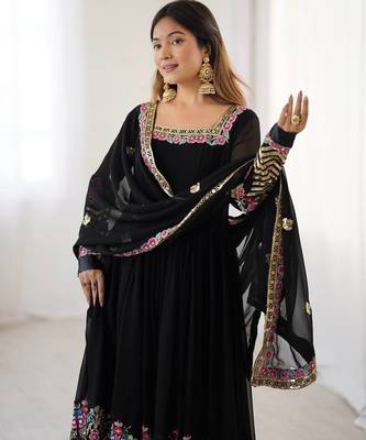 Black Heavy Georgette Anarkali Set with Multi-Thread Sequence Work 3