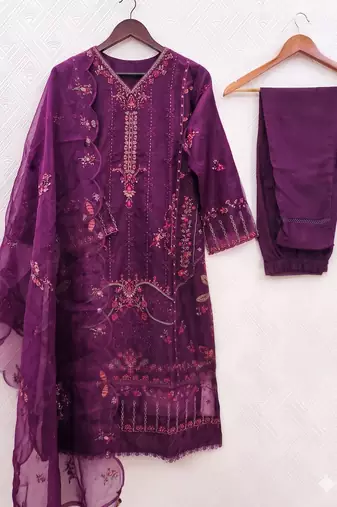 Womens new net with heavy embroiedery with sequence work kurta set