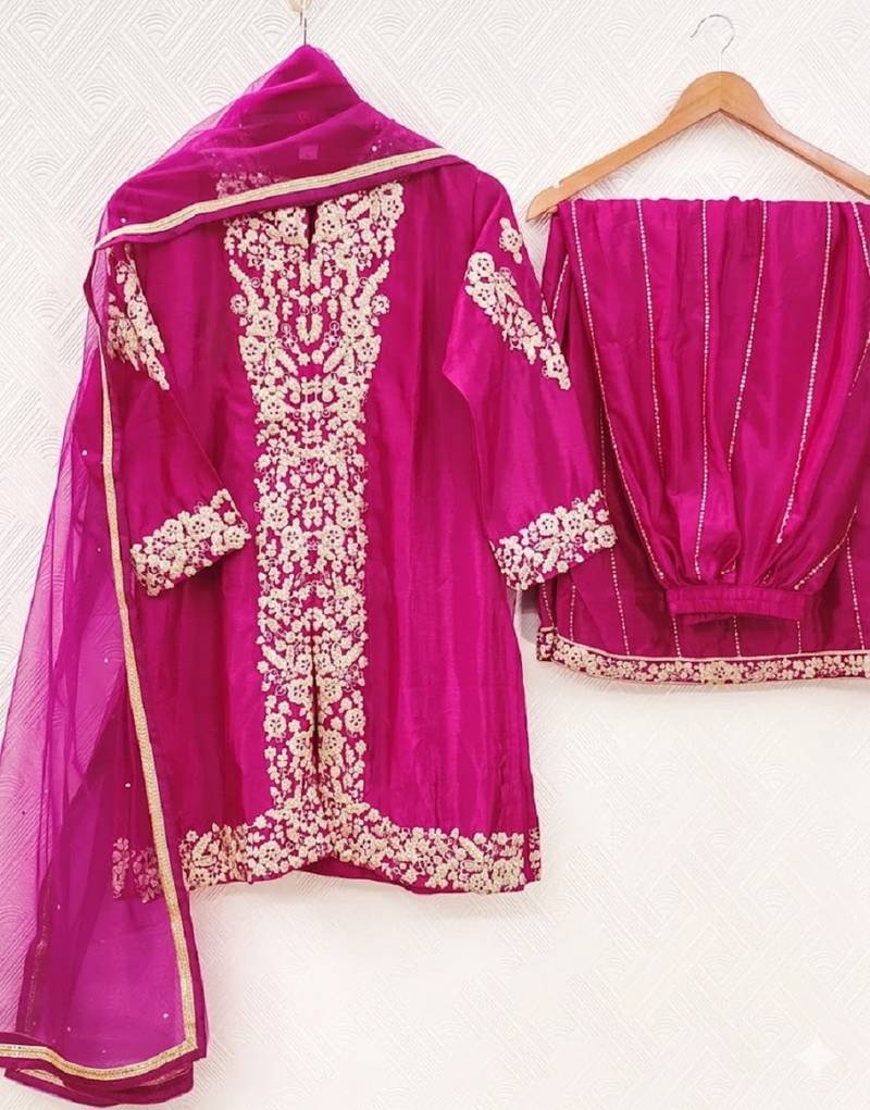Womens silk with heavy embroiedery with sequence work kurta set