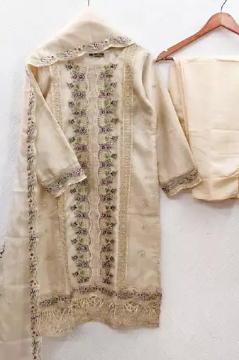 Womens silk with heavy embroiedery with sequence work kurta set