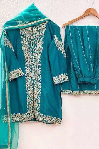 Womens silk with heavy embroiedery with sequence work kurta set