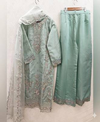 Womens silk with heavy embroiedery with sequence work kurta set 3