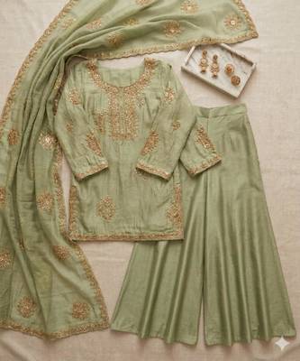 Light green suit 4