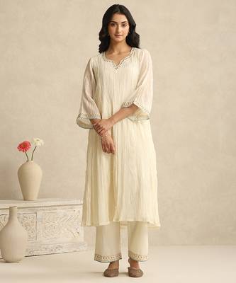 Ivory handloom mul chanderi kurta set 3