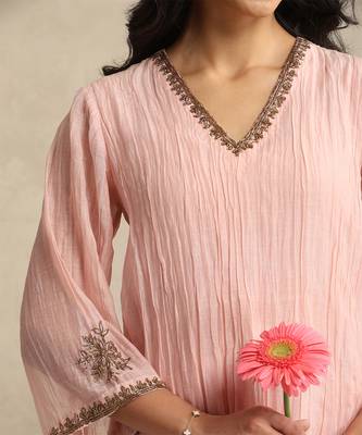 Baby pink handloom mul chanderi kurta set 5