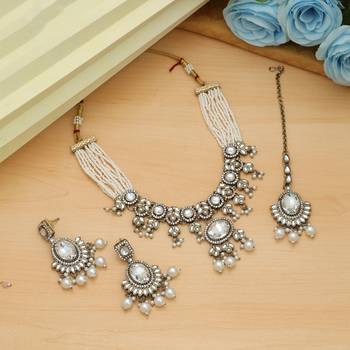 White color choker kundan necklace set 2