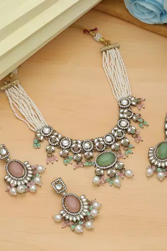 Pista green color choker kundan necklace set