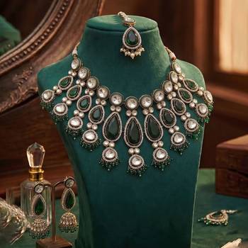 Green color kundan necklace set 2