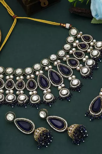 Blue color kundan necklace set