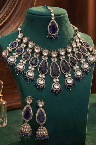 Blue color kundan necklace set